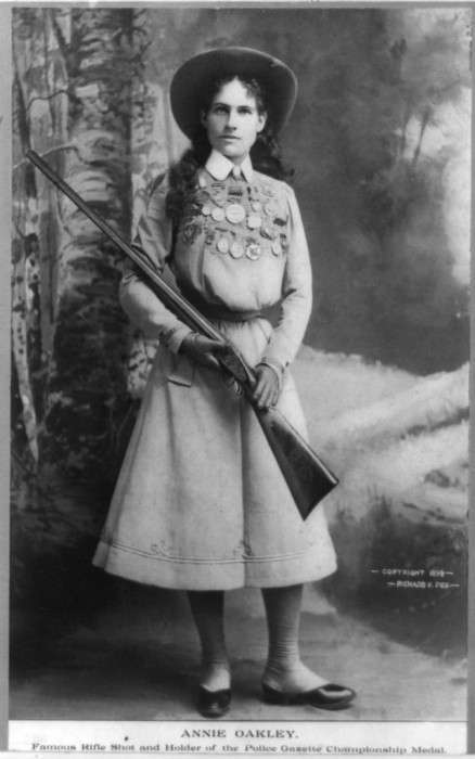 Енні Оуклі - найбільш влучна жінка-стрілець у світі (37 фото)