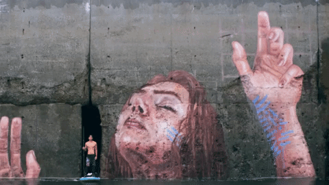 Графіті з «потопаючої» дівчиною в гавані Сент-Джон (4 фото)