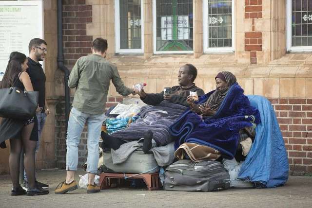 Біженці з Сомалі живуть на вулицях Лондона, відмовляючись від соціального житла (15 фото)