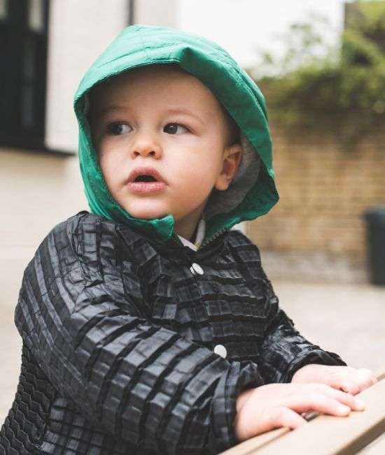 Британський дизайнер розробив одяг, яка «росте» разом з дитиною (9 фото)