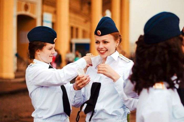 Дівчата з силових структур Росії (34 фото)