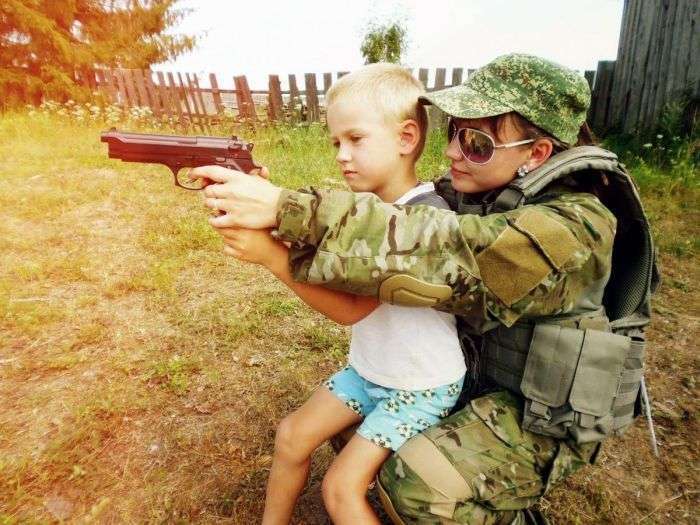 Дівчата з силових структур Росії (34 фото)