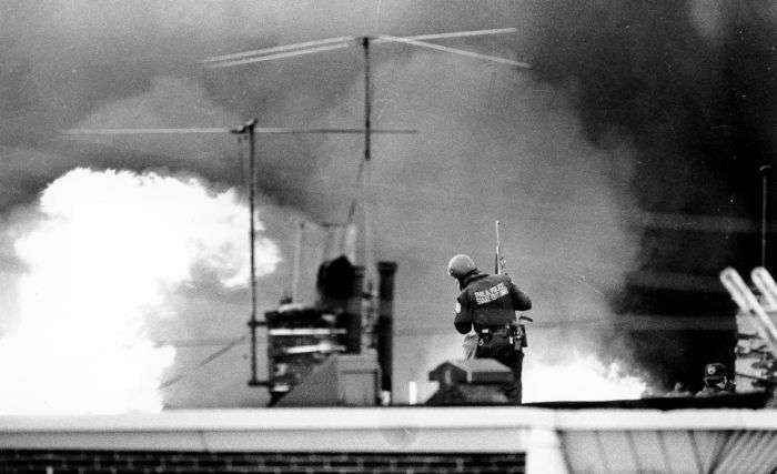 13 травня 1985 року - день, коли поліція США знищила цілий квартал міста (10 фото)