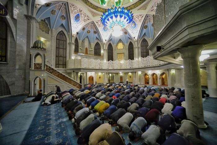 Московські мусульмани святкують Курбан-Байрам (17 фото + відео)