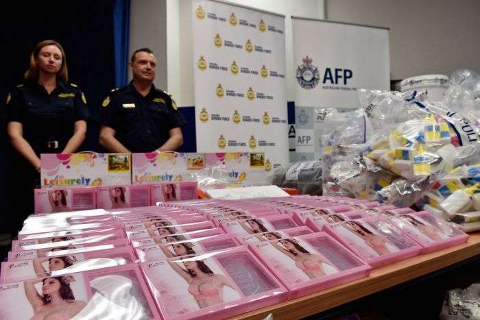 В Австралії затримали партію бюстгальтерів зі схованим у них метамфетаміном на 890,5 мільйонів доларів (6 фото)