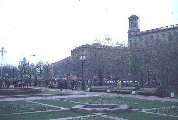 Москва напередодні 1 травня 1982 року (53 фото)