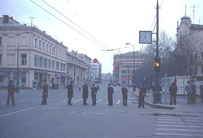 Москва напередодні 1 травня 1982 року (53 фото)