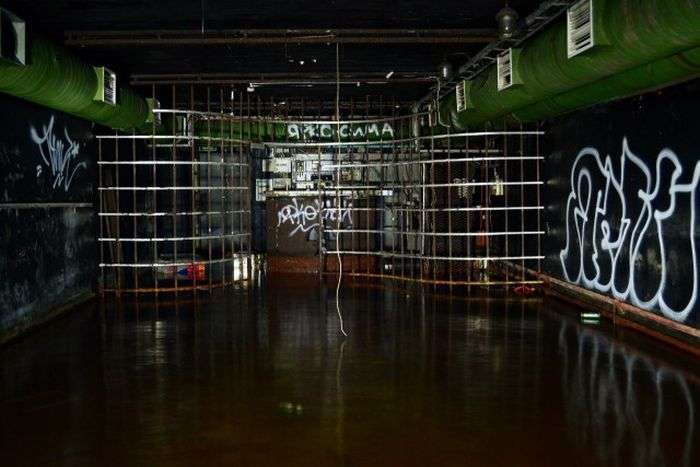 Пітерський клуб «Тунель» після чотирьох років простою (7 фото)