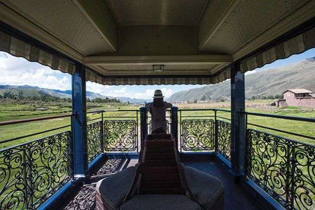 У Південній Америці запустили екскурсійний поїзд-готель Belmond Andean Explorer (11 фото)