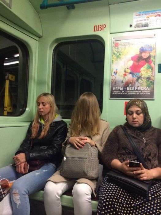 Модники російського метро (30 фото)