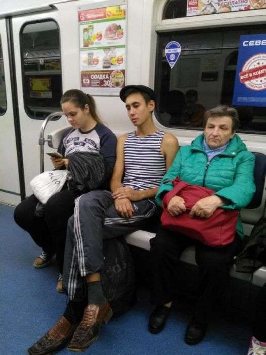 Модники російського метро (30 фото)