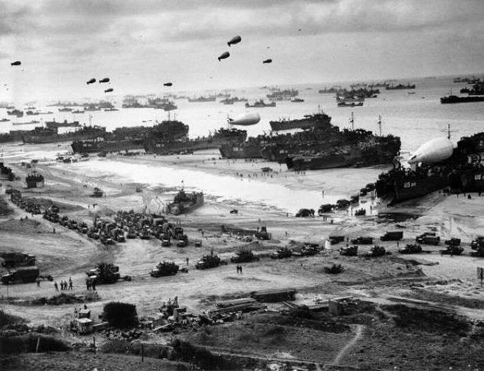Місця великих битв Другої світової війни тоді і зараз (18 фото)