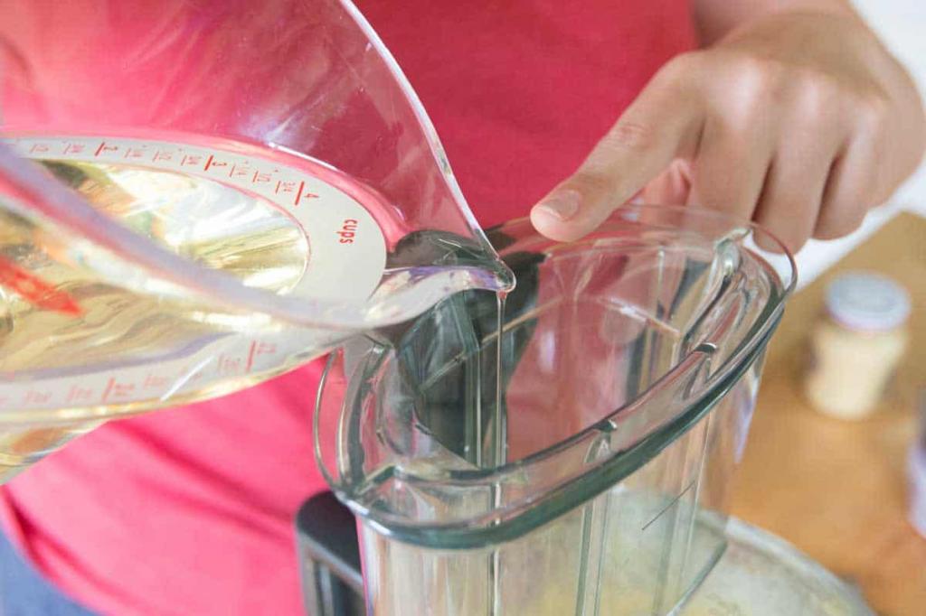 Как сделать домашний майонез с уксусом в блендере: рецепт с фото Кулинария