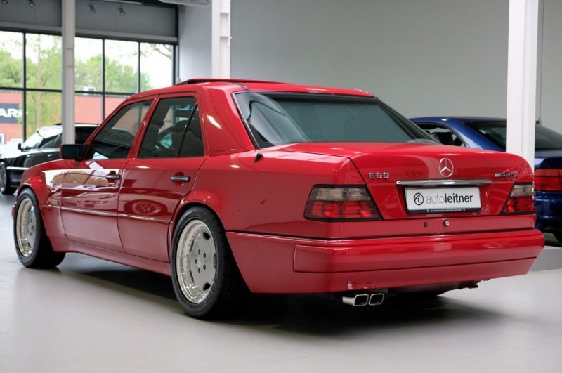 Редкий зверь: Mercedes E60 AMG 1995 года продают по цене нового S-Class   авто