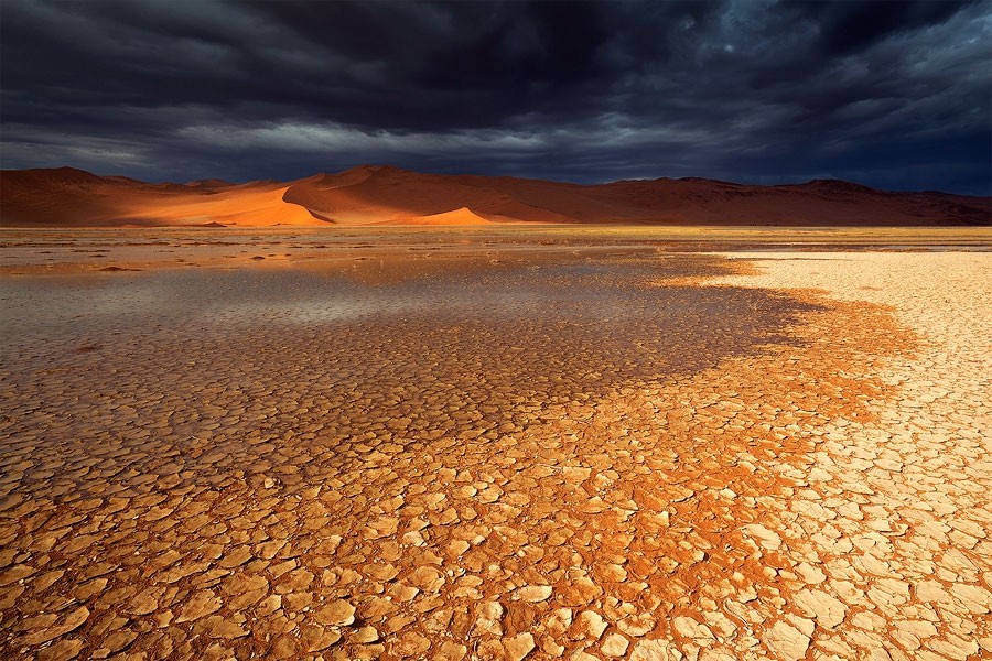Пустыня - красивейшая часть нашей планеты, таящая множество загадок природа