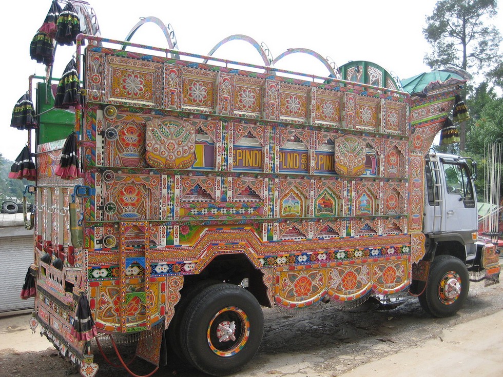 Пакистанские грузовики: шедевры на колесах Тюнинг