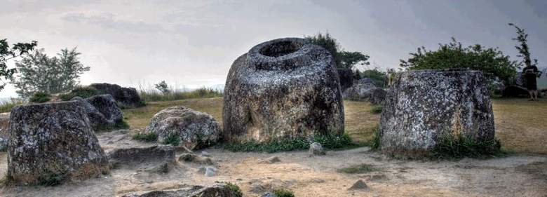 Загадка 2-тысячелетних каменных кувшинов Лаоса Тайны и мифы