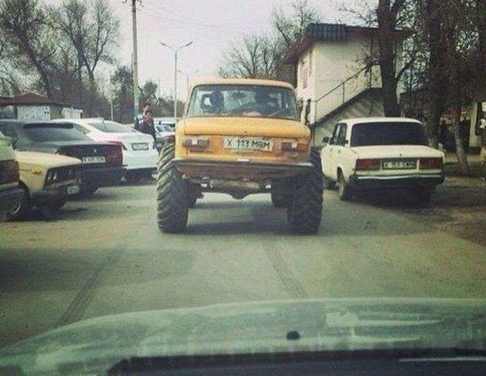 Автомобільний гумор на дорогах Росії (50 фото)