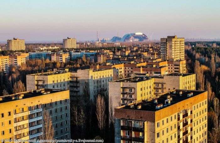 Вид на Припять, що відкривається з 16-поверхівок міста (25 фото)