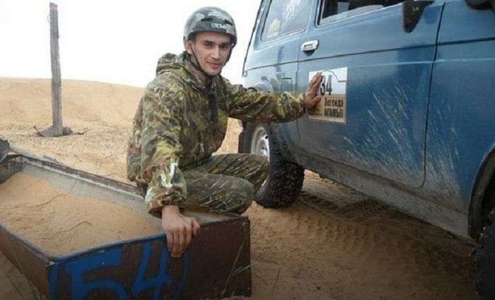 Волгоградец посеред ночі вирушив за 150 км від дому, щоб допомогти незнайомим йому людям (6 фото + текст)