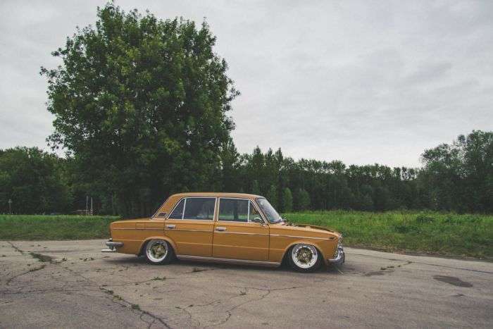 Унікальний автомобіль Lada 1500 з пневматичною підвіскою (12 фото)