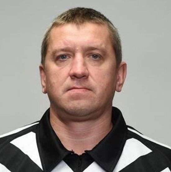 У «Шереметьєво» у непритомному стані виявлено суддя КХЛ Павло Комаров