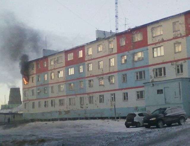 Інформація про пожежу в Анадирі потрапила у соцмережі швидше, ніж про це сповістили МНС (2 фото)