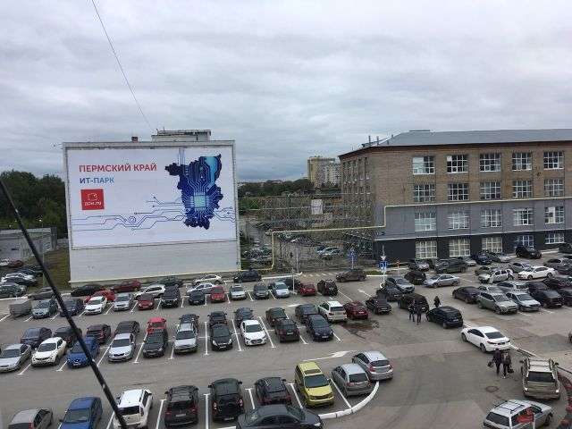 У Пермі до приїзду Путіна «звели» нову вулицю (4 фото)