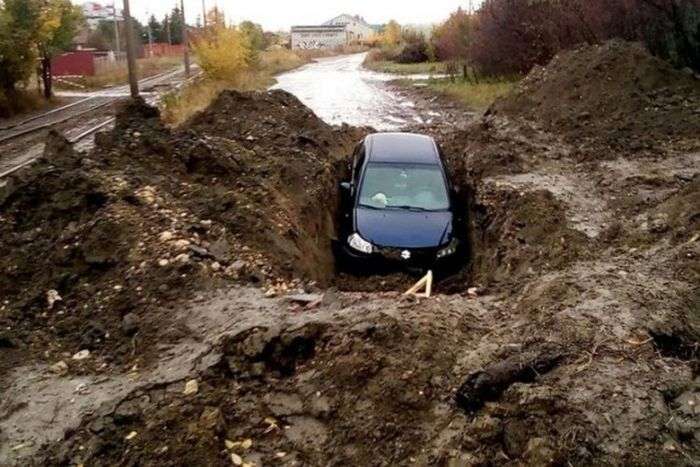 Роботи фотоконкурсу «Вбиті дороги» (15 фото)
