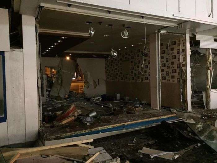 У Москві почався знесення кіосків, визнаних «небезпечним самобудом» (30 фото)