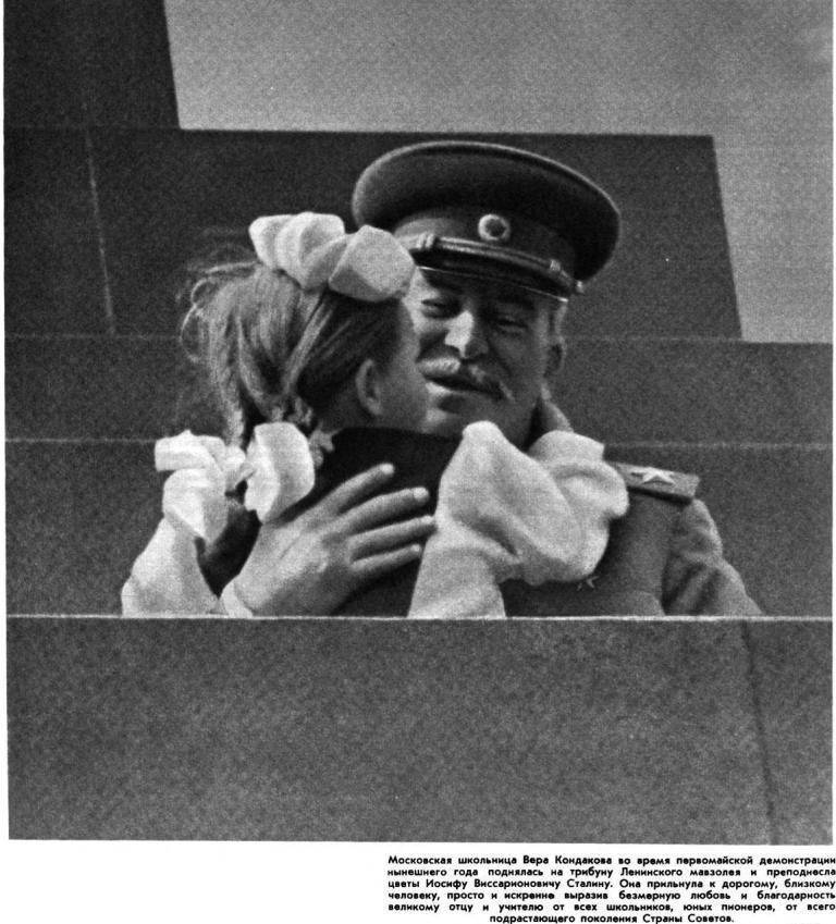 Школьница, поцеловавшая Сталина: как сложилась судьба девочки, которую знала вся страна интересное