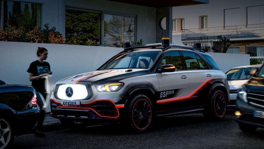 Экспериментальный Mercedes GLE показал новые средства защиты mercedes gle,марки и модели,новые модели