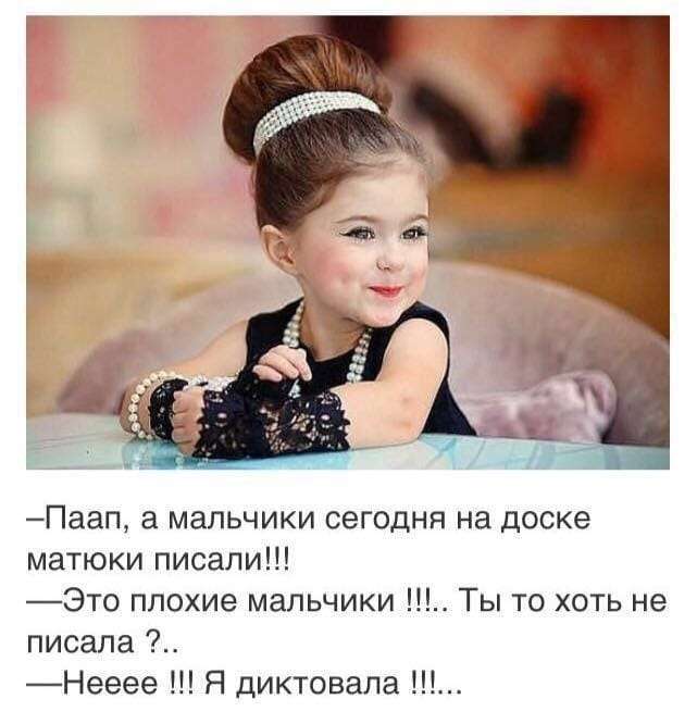 Девушка раздевается у себя в квартире. Сняла платье, лифчик, трусики, стала смотреть на себя в зеркало... весёлые, прикольные и забавные фотки и картинки, а так же анекдоты и приятное общение