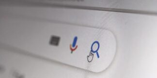 Chatbots versus pesquisa: por que pesquisar no Google ainda supera o ChatGPT para aprendizado real