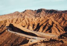 Стародавнє мікробне життя виявлено в дивовижних глибоководних копалинах