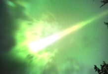 Arma elaborada por la cultura antigua a partir de metal espacial