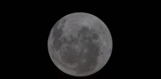 „Moonlight Joy“: posádka Artemis 2 je ohromena nebývalým potěšením z pozorování Měsíce