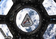 Artemis 2: Нова Ера Космічних Досліджень, що спостерігається з Орбіти