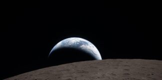 Nowe spojrzenie na kosmos: historyczny lot misji Artemis 2 obok Księżyca