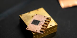 Un bain quantique autonome confirme une théorie de 20 ans sur l’intrication distribuée stable